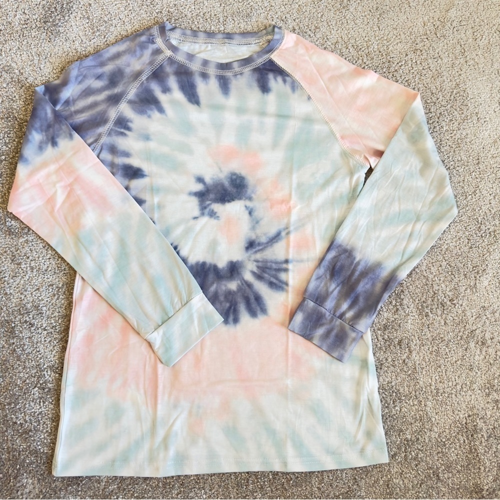 Brand New Boutique Women’s Tye & Dye Casual Pullover Sweatshirt Lightweight